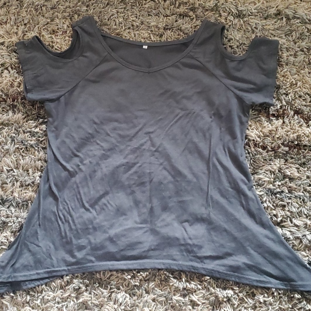 Woman's short sleeve top